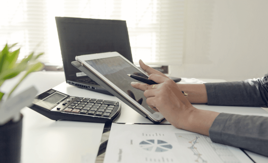 Banking & finance-advocaat: